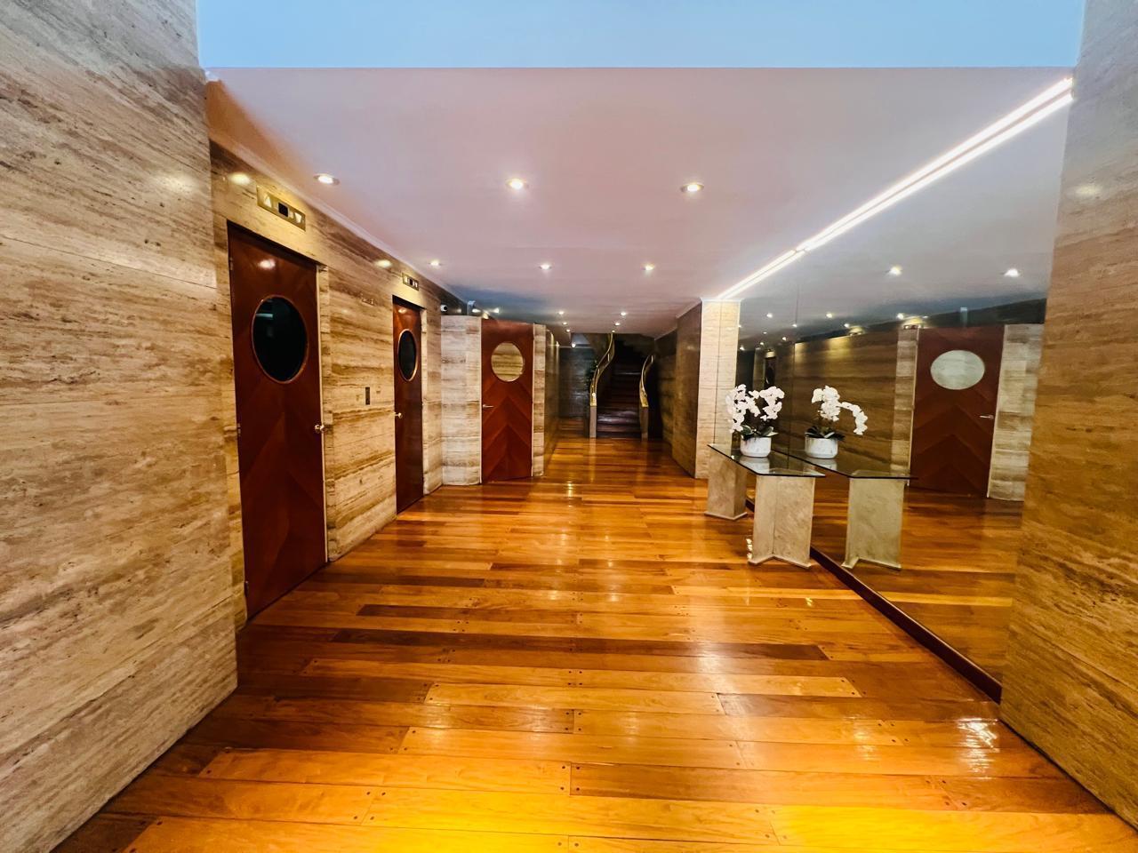Foto de Exclusivo 3 ambientes piso alto con dependencia, cochera y baulera, imagen 5