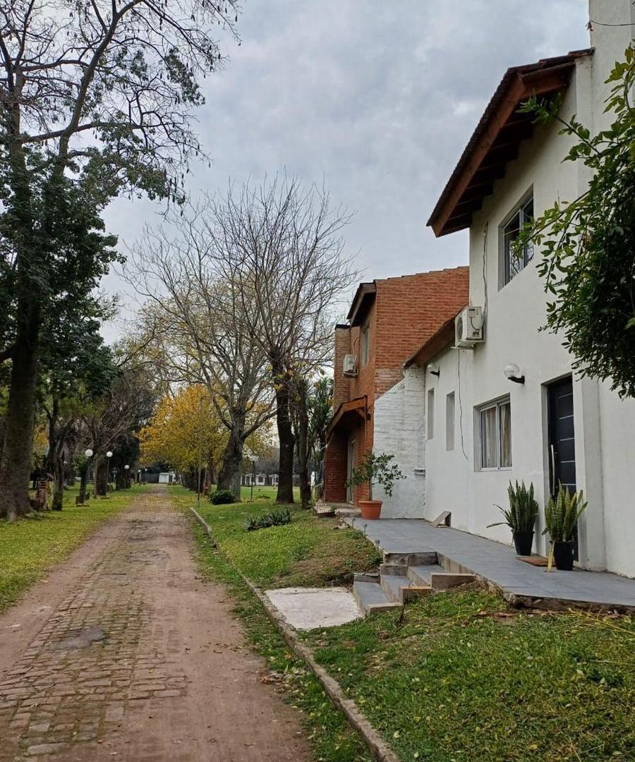 Foto de VENTA DUPLEX MONTE GRANDE EN COUNTRY 4 AMBIENTES CASA 1, imagen 4