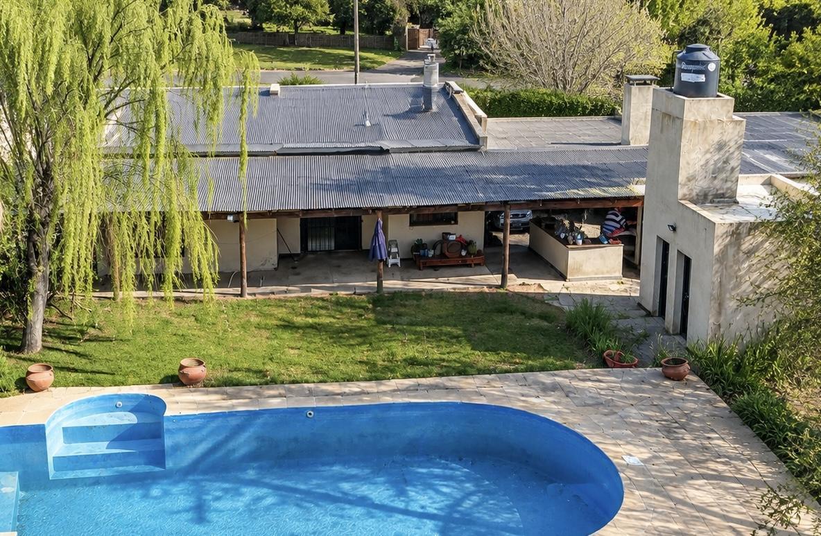 Foto de CASA QUINTA EN LAGUNA DE LOBOS CON PILETA Y PARRILLA, imagen 1