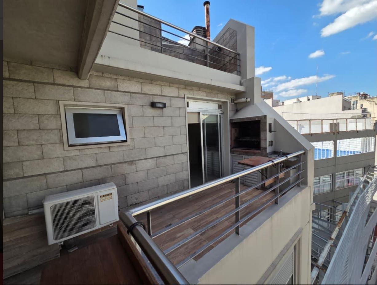 Foto de VENTA AMPLIO 2 AMBIENTES CON COCHERA EN RECOLETA, imagen 5