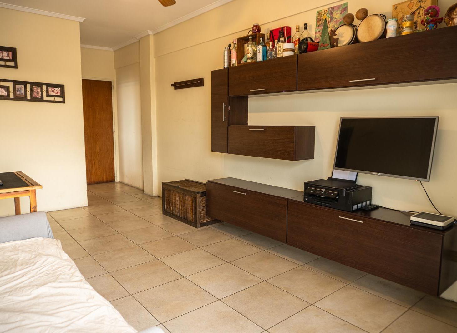 Foto de Departamento de tres ambientes en venta - Wilde, imagen 3