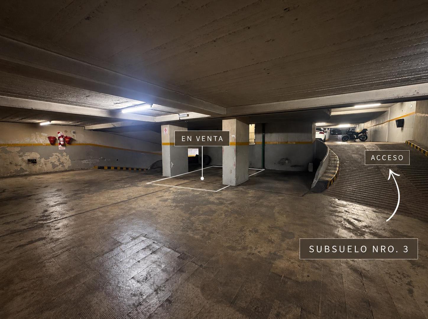 Foto de VENTA COCHERA FIJA CUBIERTA RECOLETA SEGURIDAD 24HS, imagen 1