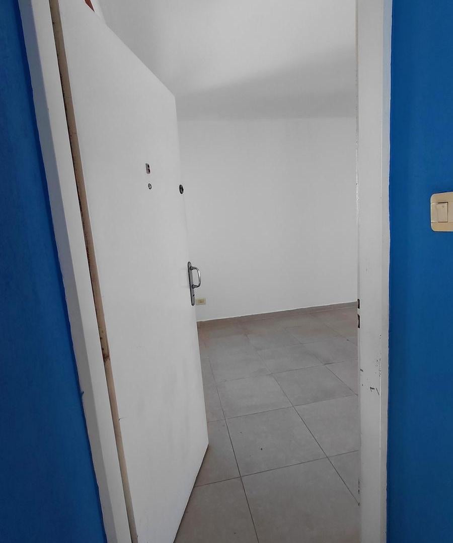 Foto de Venta monoambiente con BALCON y ventana LUMINOSO, VISTA ABIERTA, imagen 5