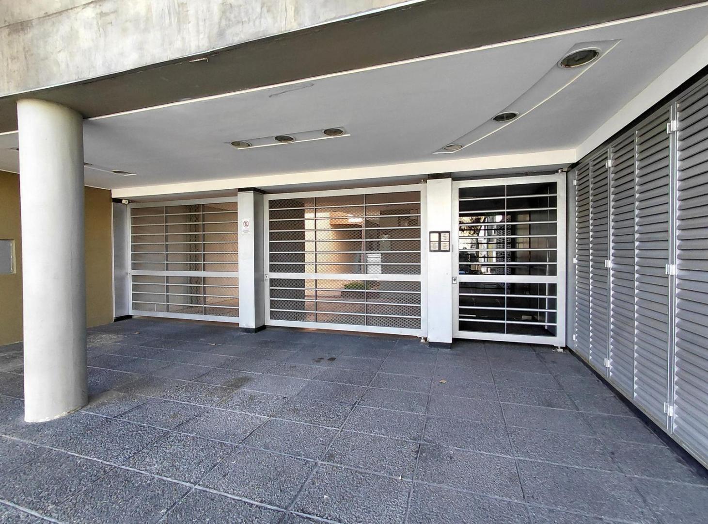 Foto de Venta monoambiente con BALCON y ventana LUMINOSO, VISTA ABIERTA, imagen 4