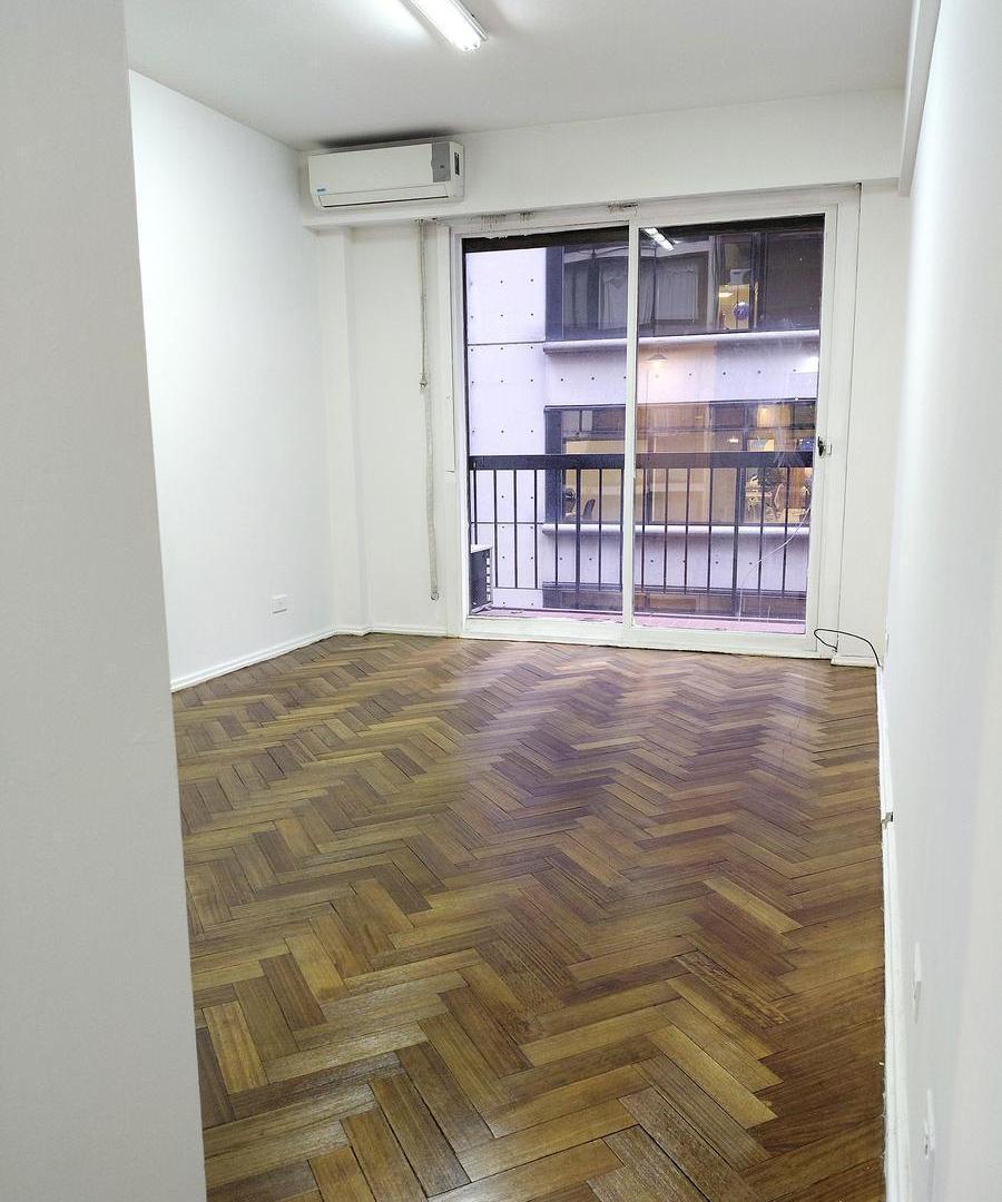 Foto de Departamento monoambiente con BALCON zona Retiro, imagen 1