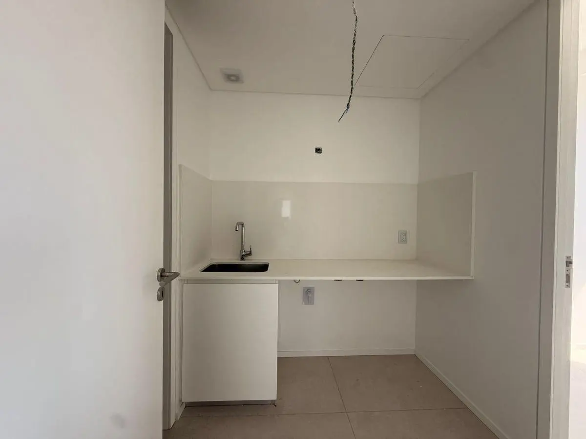 Edificio L'avenue Alquiler 3 suites / dependencia / lavadero / 2 cocheras 5