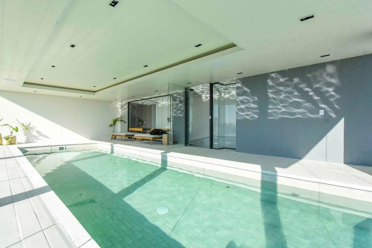 Foto de Monoambiente de categoría con amenities premium, imagen 3