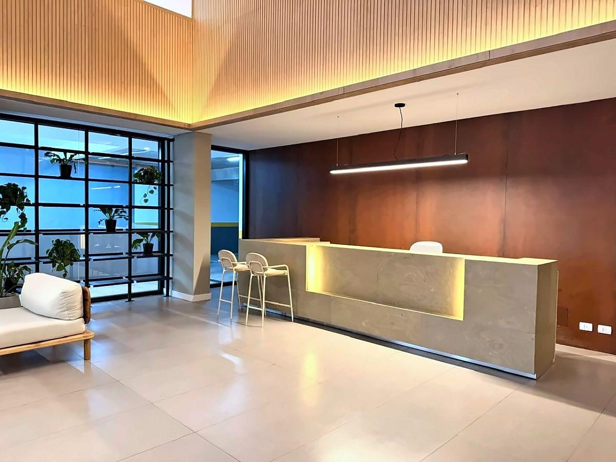 Foto de Monoambiente de categoría con amenities premium, imagen 2