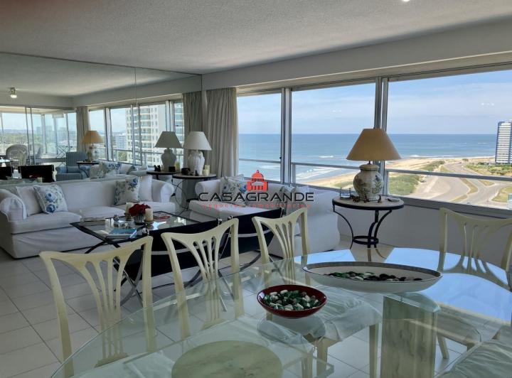 Foto de Apartamento en playa brava. Tiburon 2, imagen 2