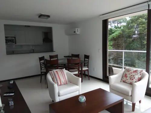 Foto de Apartamento de 2 dormitorios sobre avenida. Con amenities, imagen 5