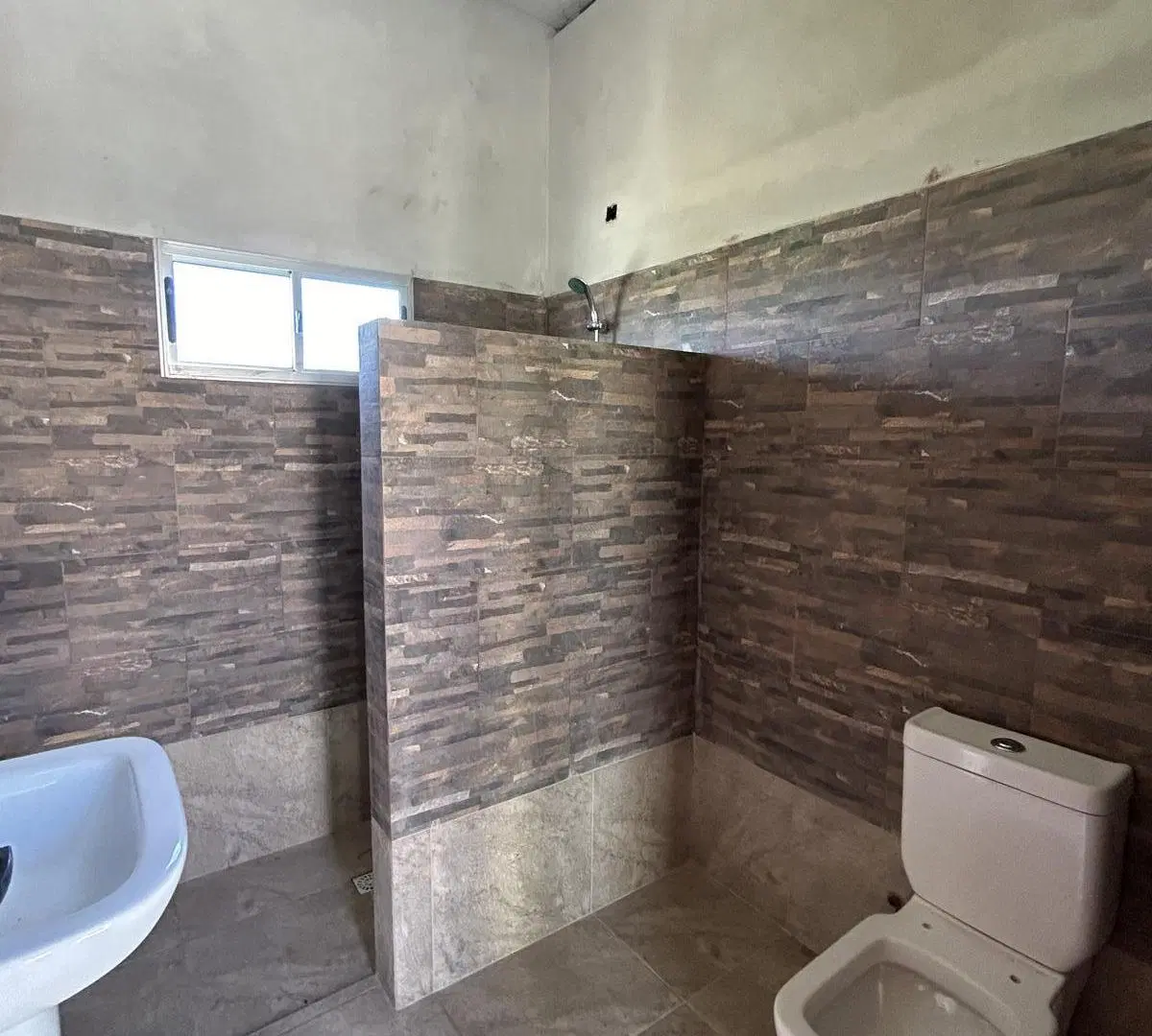 Casa Venta en Atlantida cuatro dormitorios 2