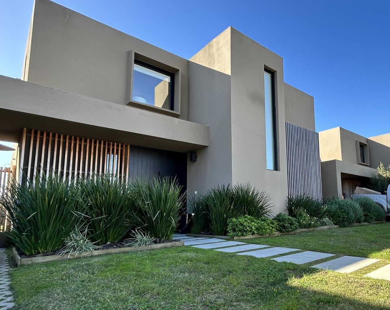Venta Casa Huerta de los Horneros