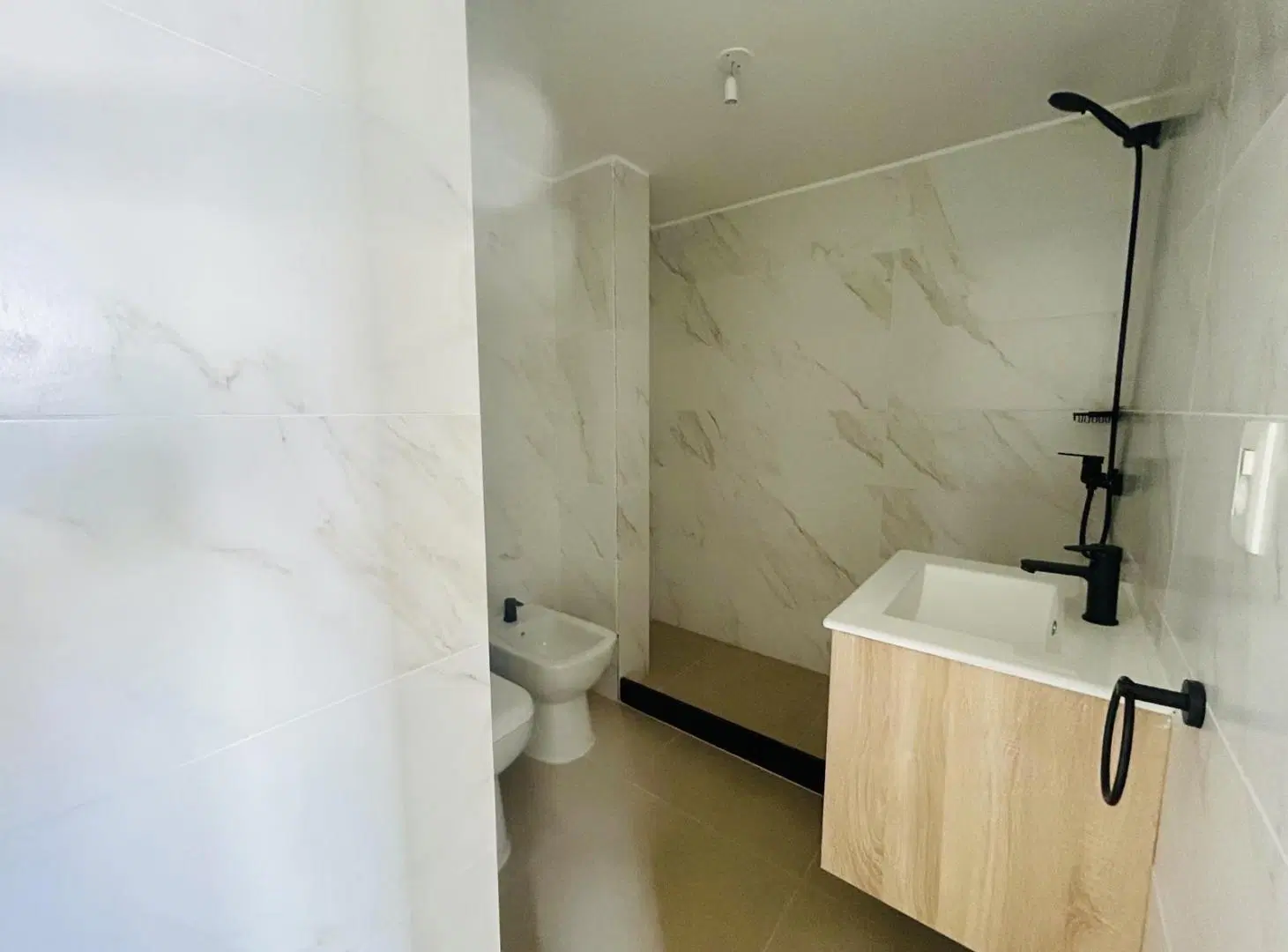 Venta apartamento de 2 dormitorios con gran terraza en Punta del Este 8