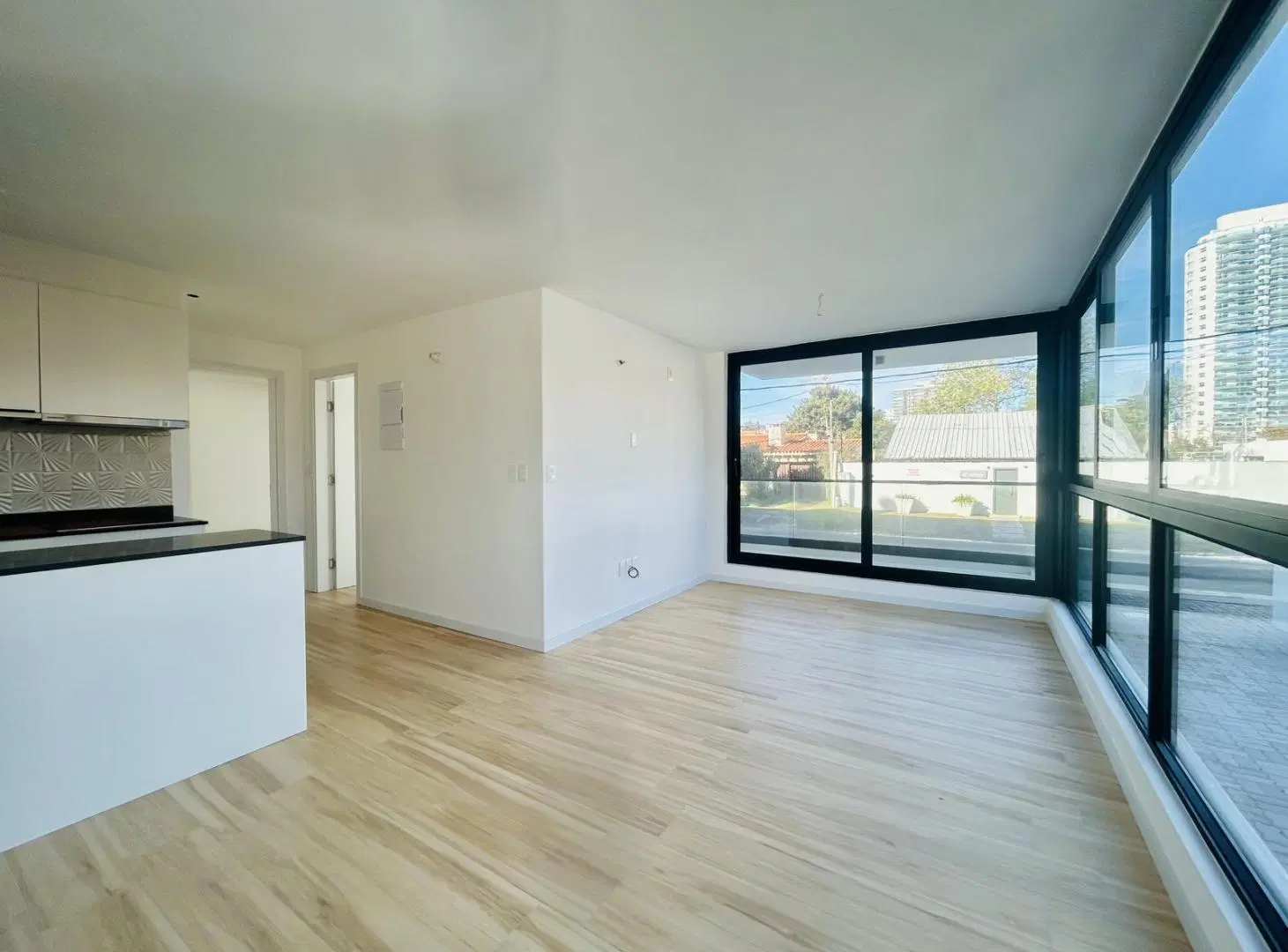Venta apartamento de 2 dormitorios con gran terraza en Punta del Este 4