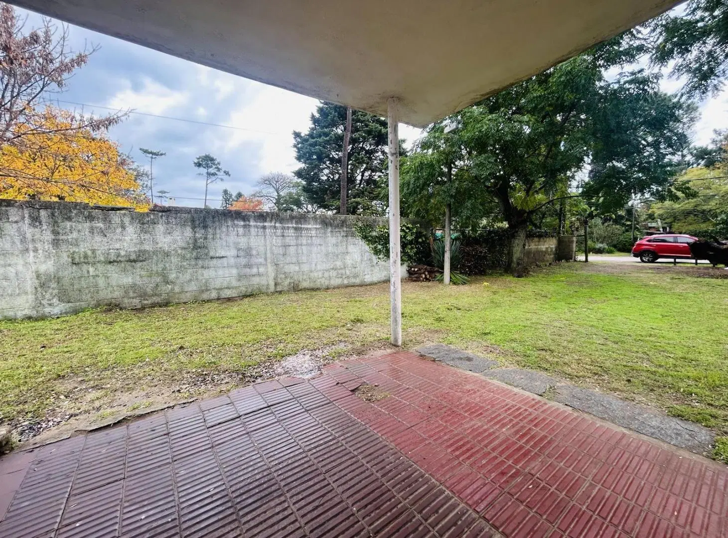 Venta Casa a reciclar más apartamento independiente en Pinares Punta del Este 2