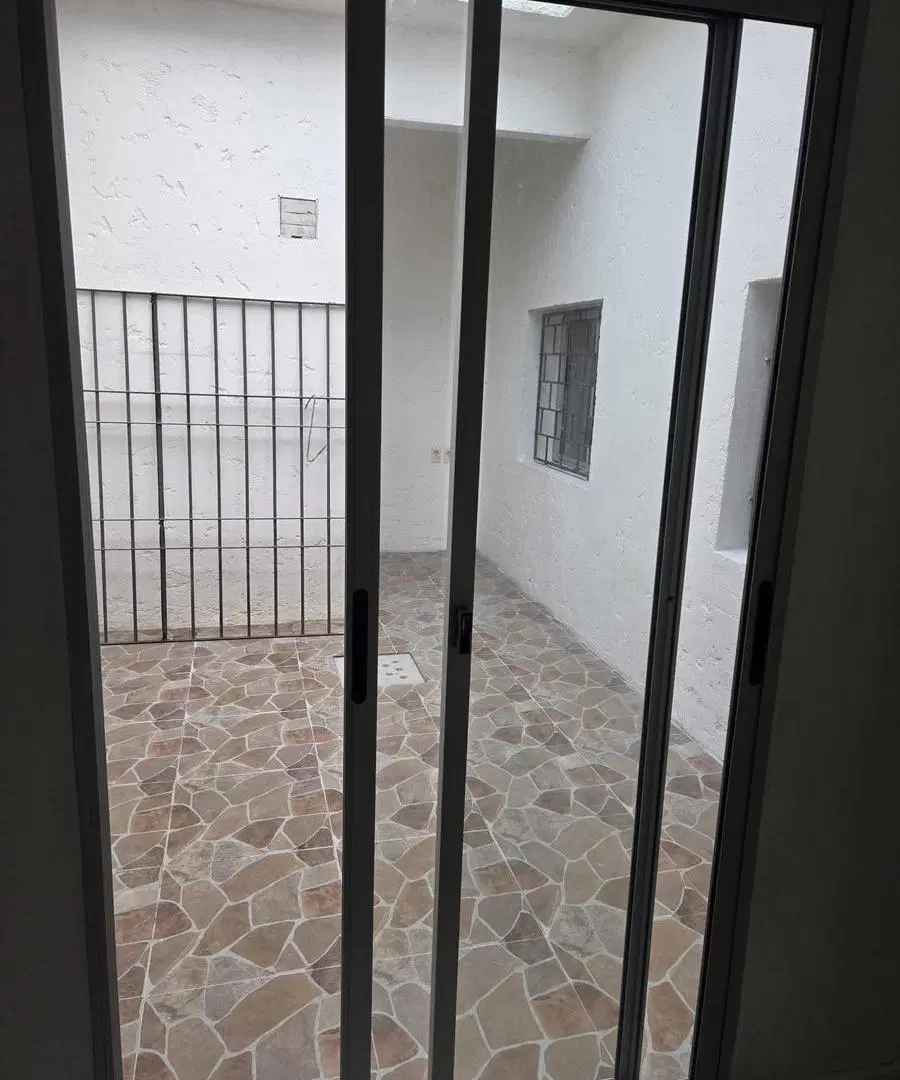 Departamento en planta baja, 2 dorm, patio 1