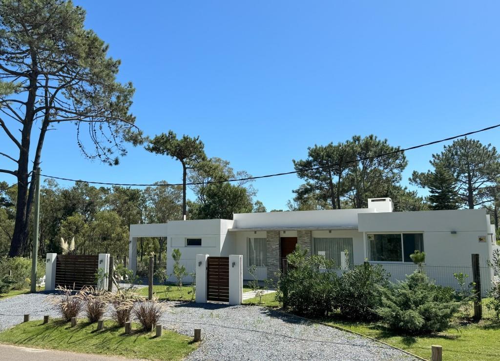 Foto de Casa en La Barra. 3 dormitorios a pasos de Ruta 10, imagen 1
