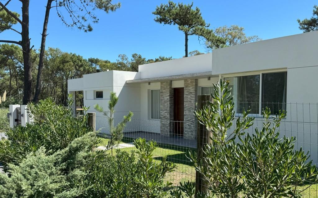 Foto de Casa en La Barra. 3 dormitorios a pasos de Ruta 10, imagen 2