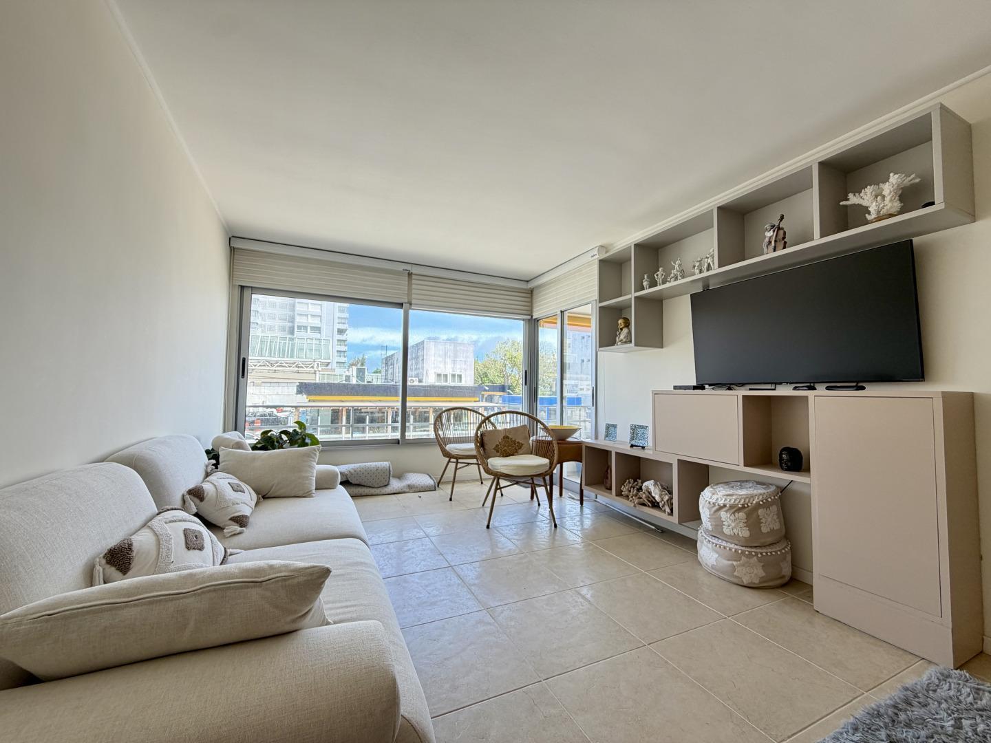 Foto de Apartamento. Calle 20. 2 dormitorios y garaje. Punta del Este, imagen 1