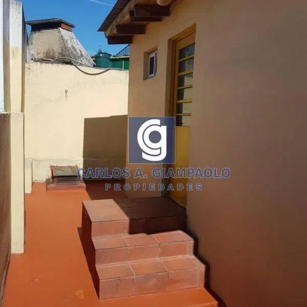 Departamento 2 ambientes. | AV. SAN MARTIN al 1500 2