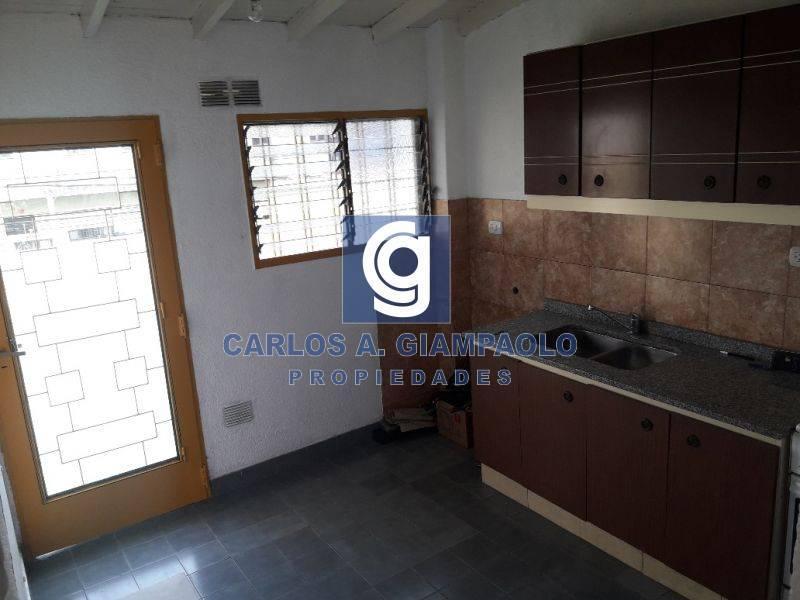 Departamento 2 ambientes. | AV. SAN MARTIN al 1500