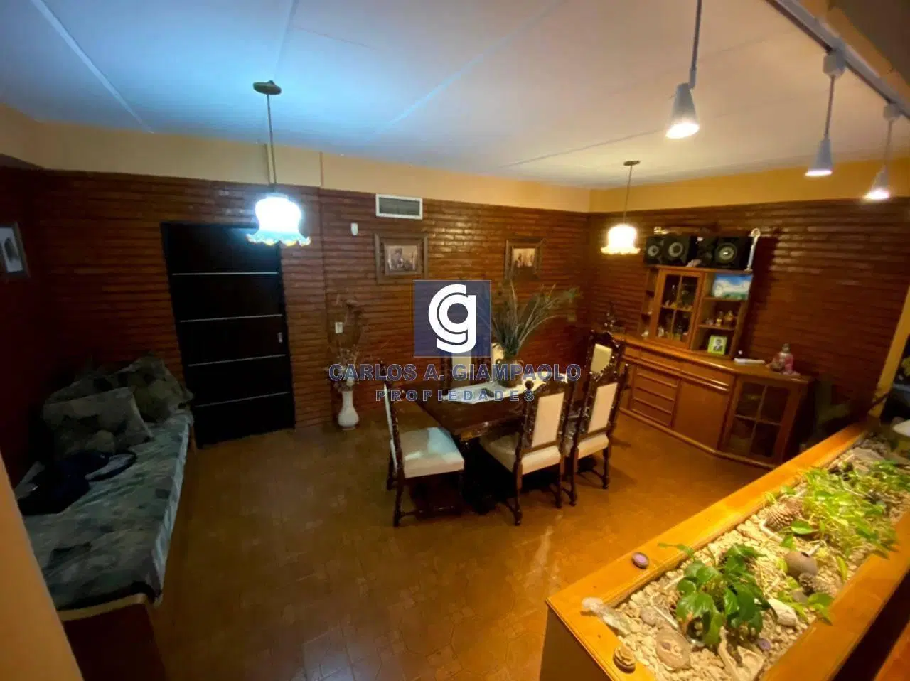 CASA DE 6 AMBIENTES EN VILLA BOSCH 3