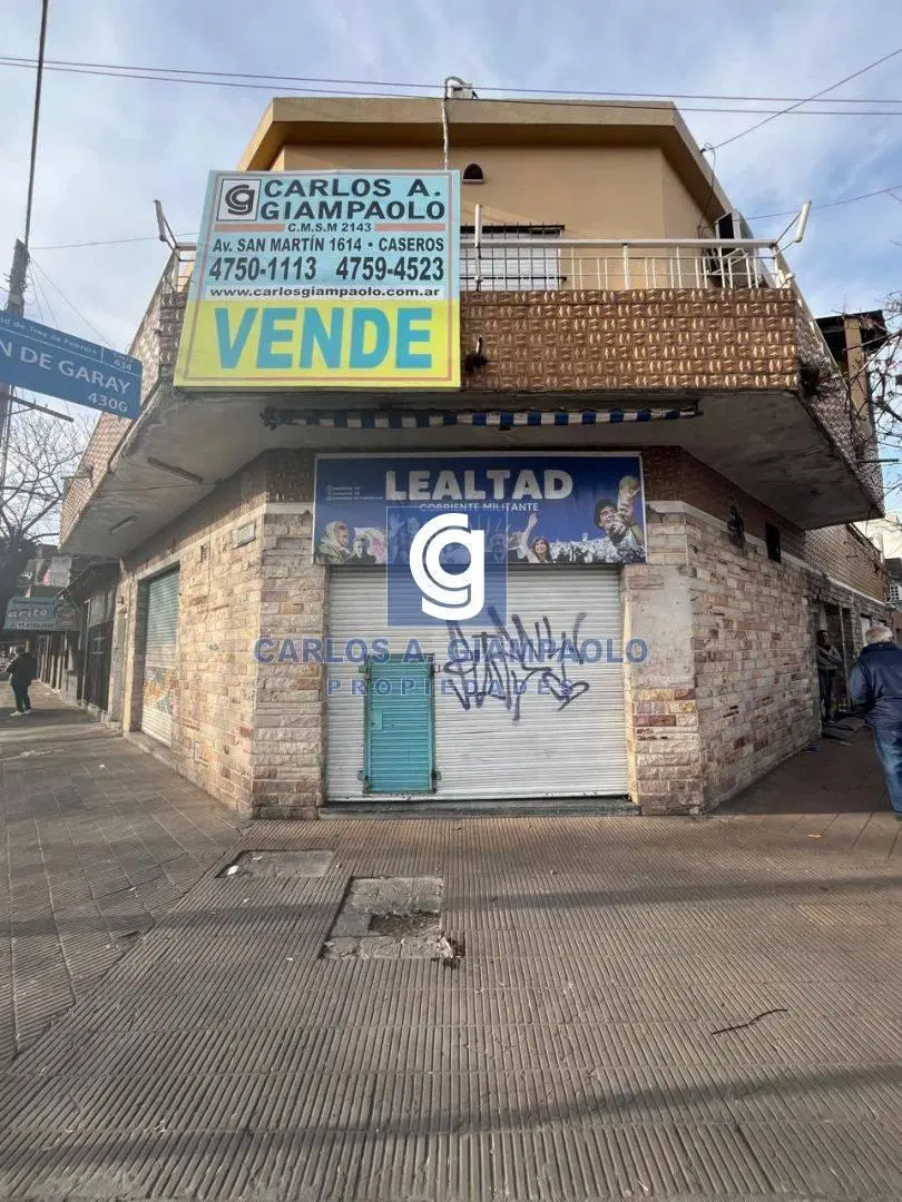 Local . | DE LA TORRE, LISANDRO al 3500 2
