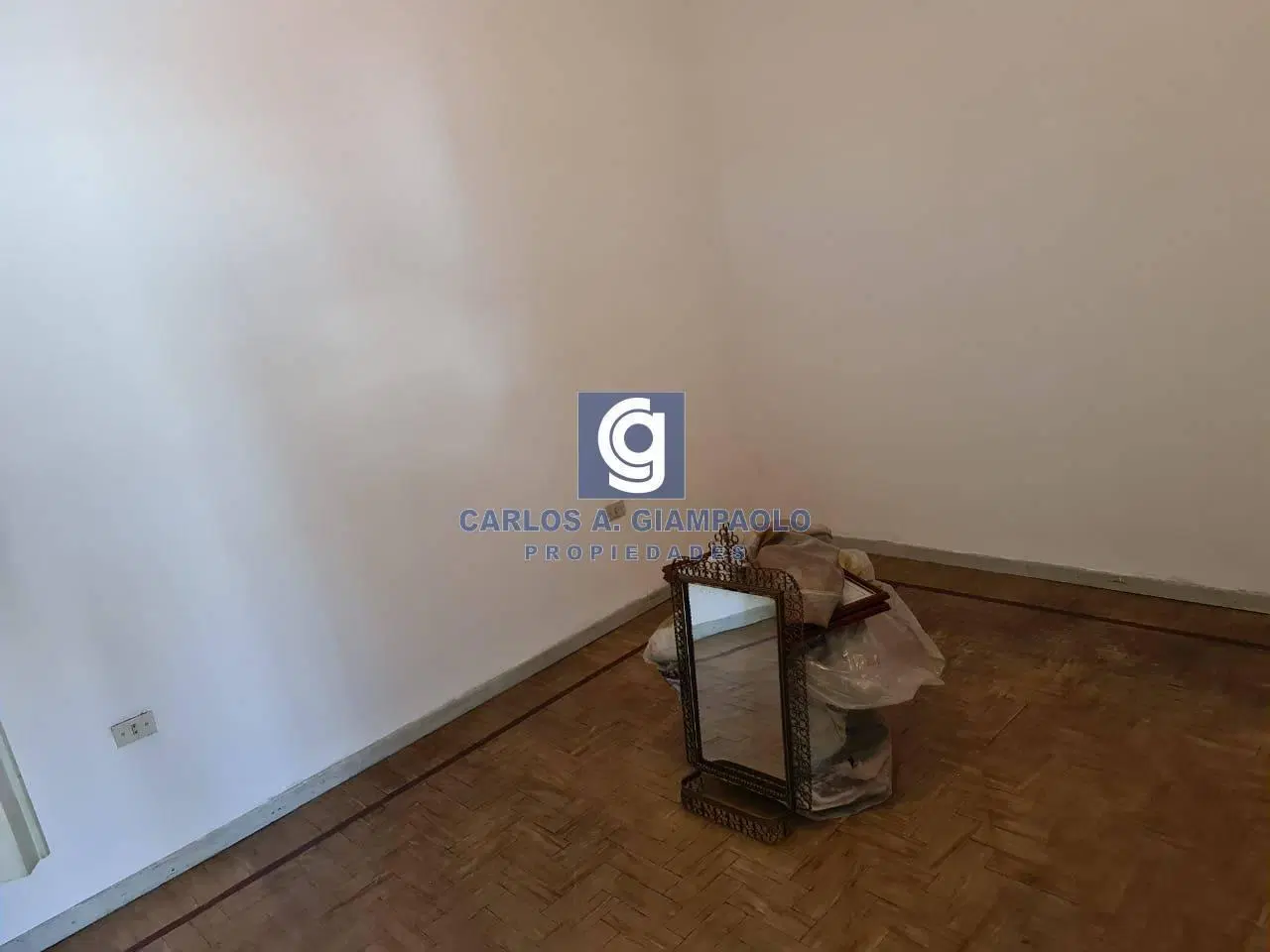 Casa 3 ambientes. | CASTELLI al 1700 5