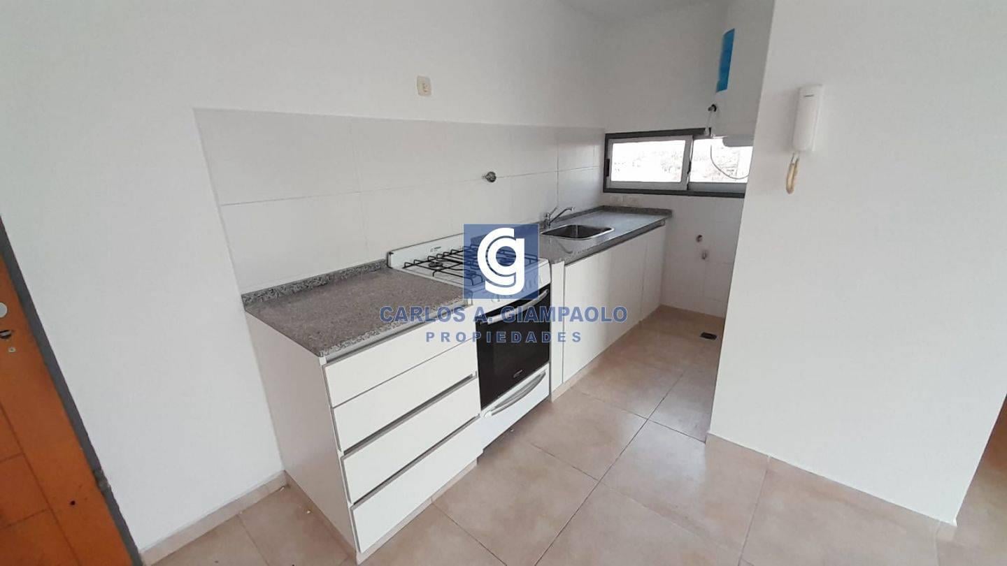 Foto de Departamento 2 ambientes. | Rivadavia al 4100, imagen 2