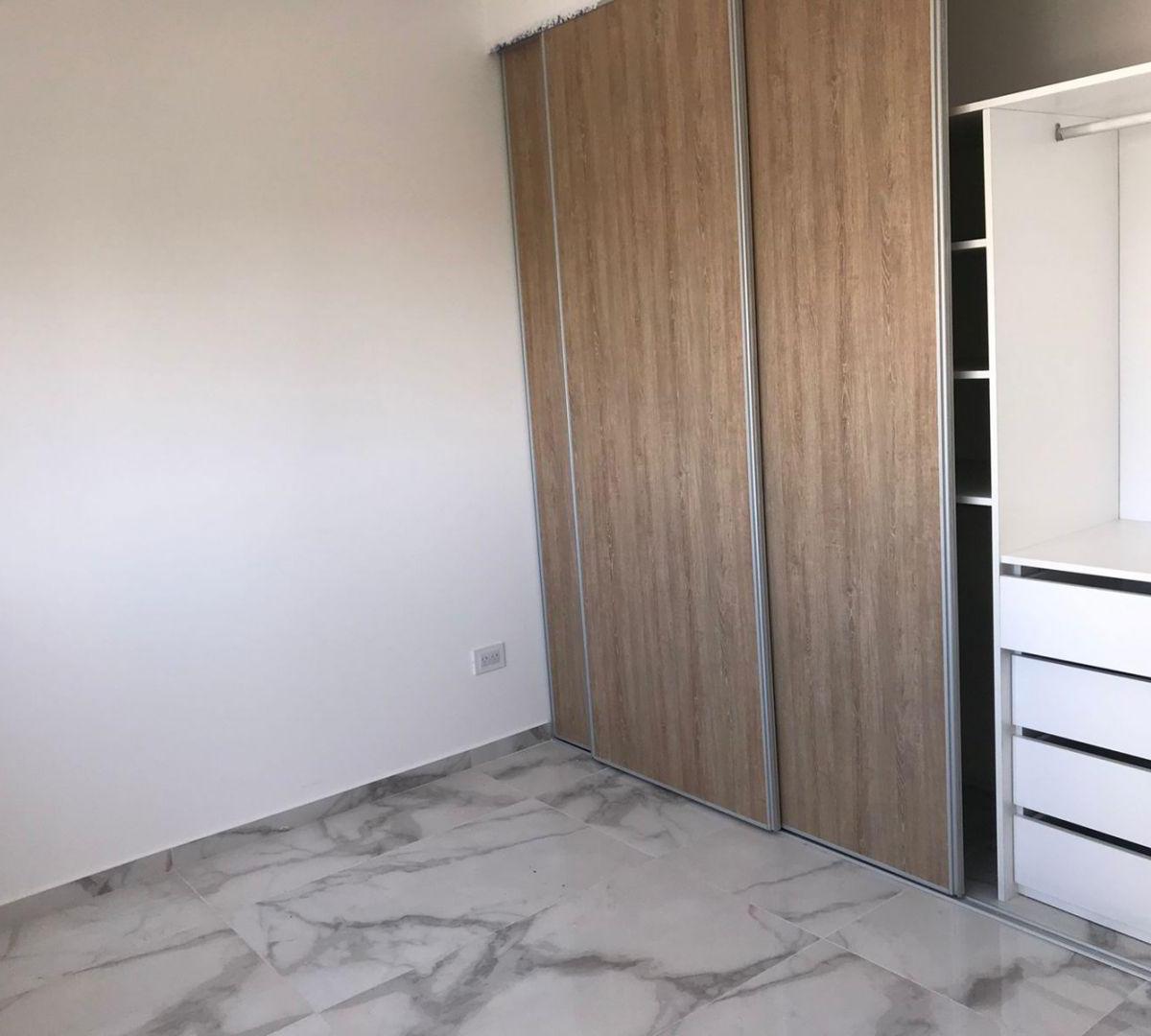 Departamento 3 Ambientes. | Calle 147 Al 900 2
