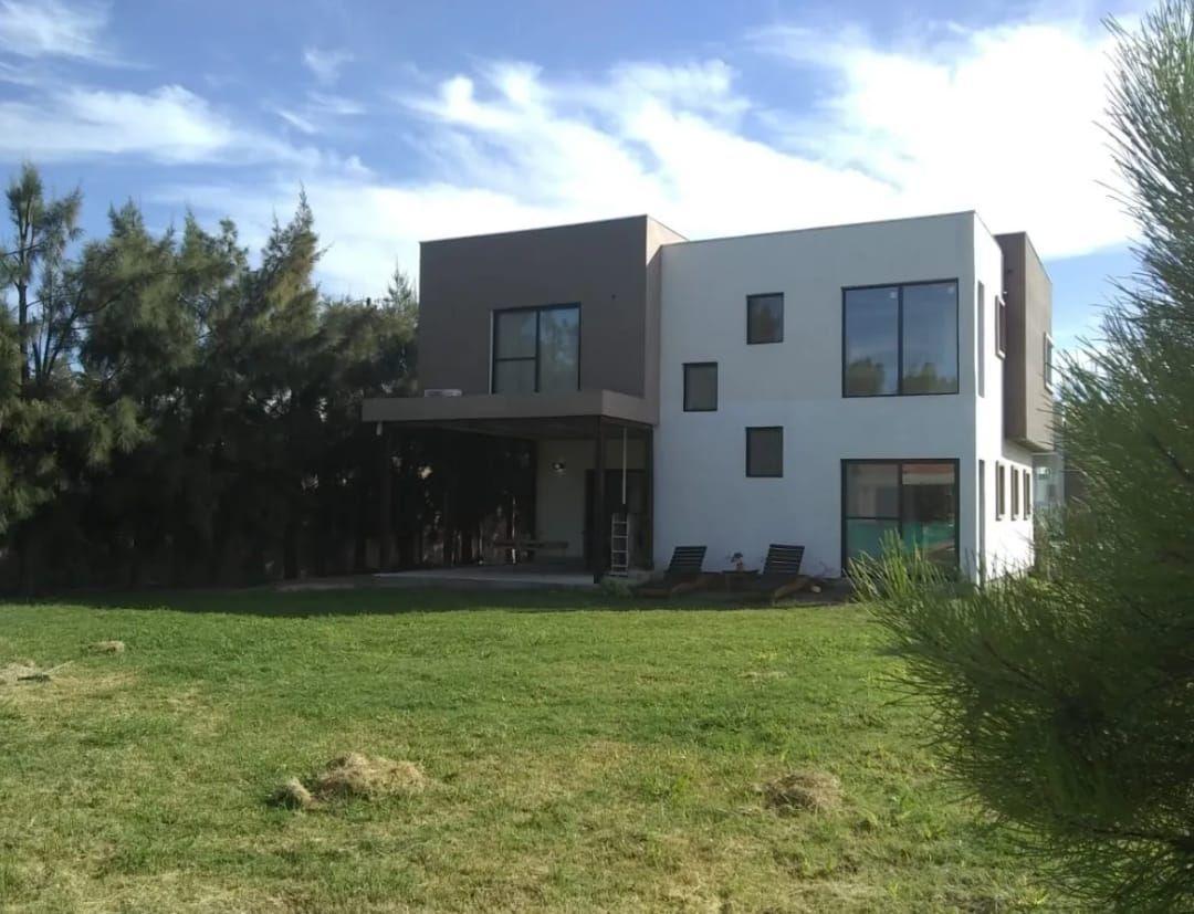 Casa 5 Ambientes. | Calle 47 Al 6700 3