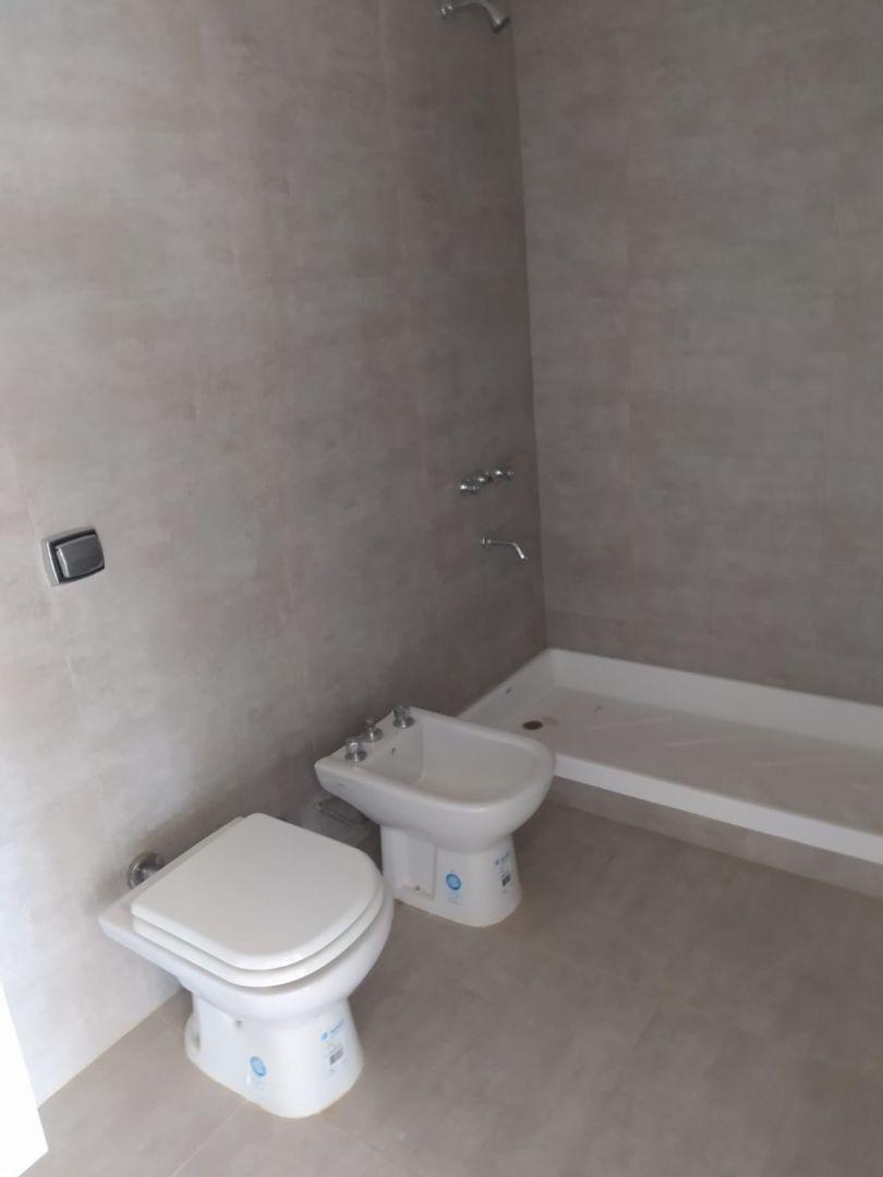 Departamento 4 Ambientes. | Calle 16 3