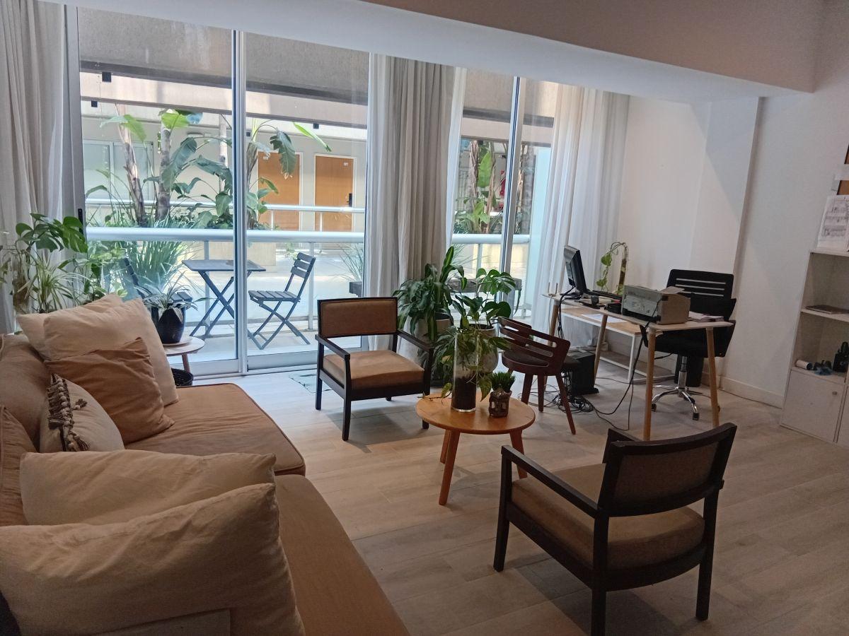 Foto de monoambiente divisible con balcon ( posibilidad de 2 amb ) amplio, imagen 1