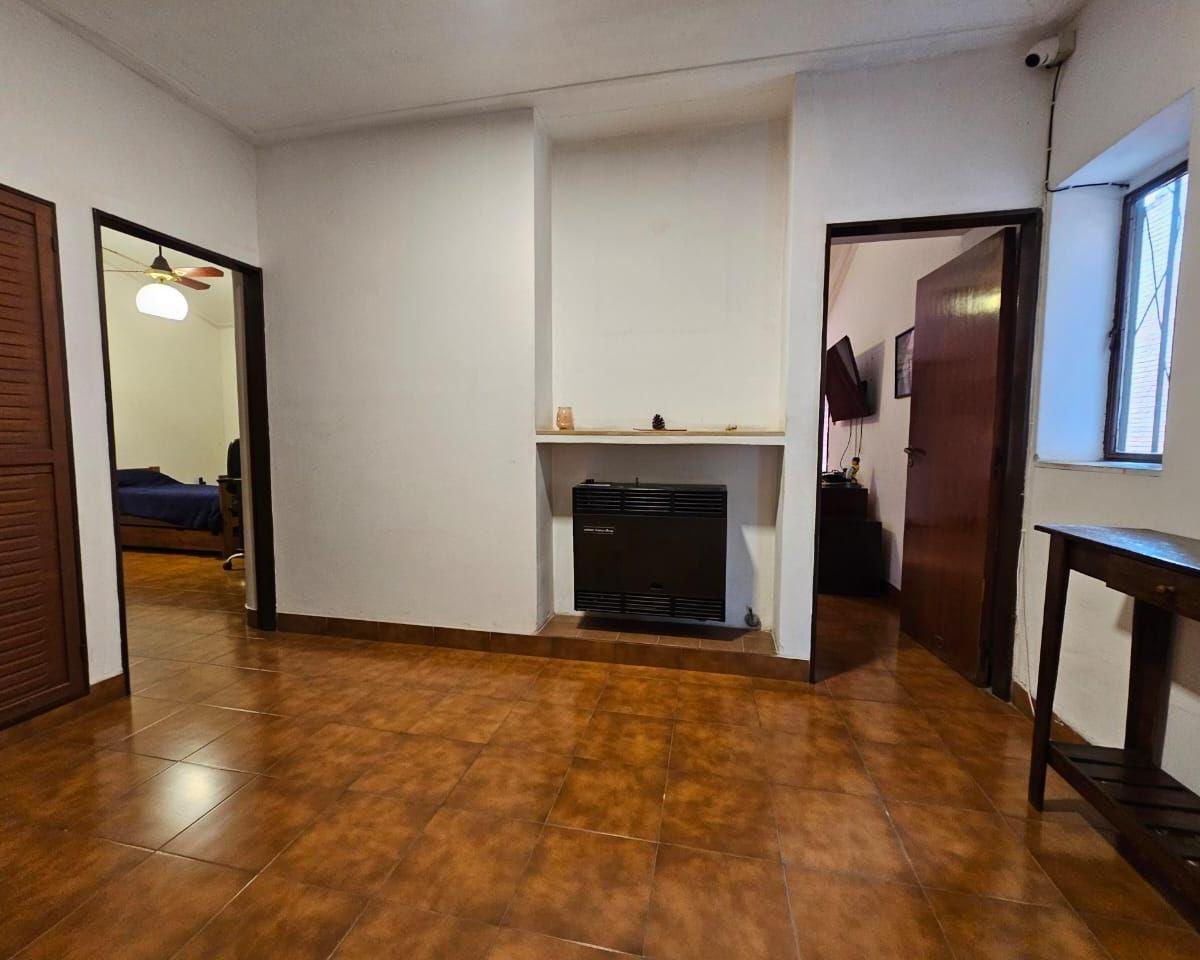 Hermosa Casa en Venta - Parque Guillermina - 4 Dorm. + Pileta 5