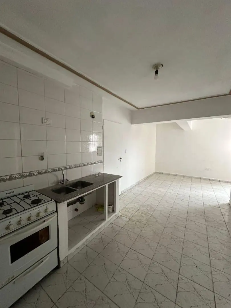 VENTA DEPARTAMENTO DOS DORMITORIOS - BERNABE ARAOZ 140 3