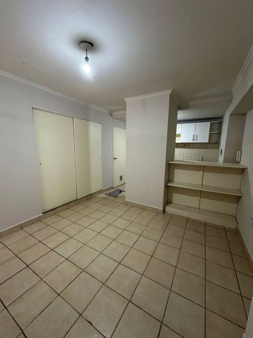 DEPARTAMENTO EN ALQUILER - VIRGEN DE LA MERCED 46 - PLANTA BAJA 3