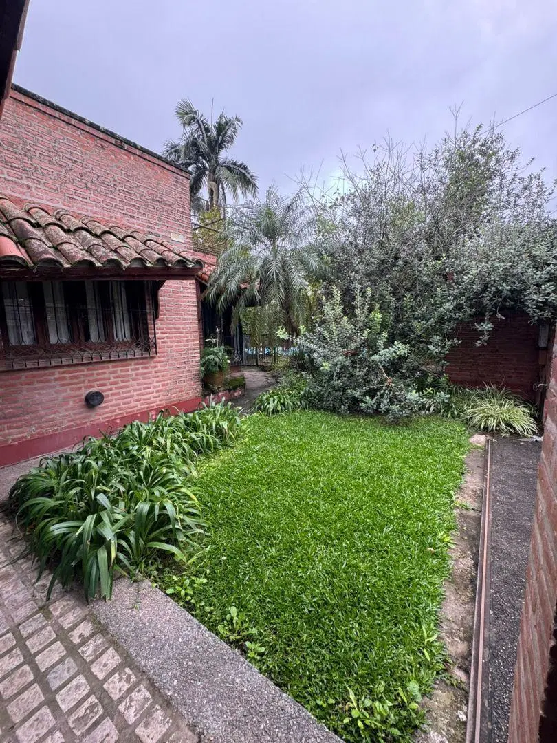 PROPIEDAD EN VENTA - CRISOSTOMO 4417 ESQ FARIAS - ALT AV MATE DE LUNA 4400 5
