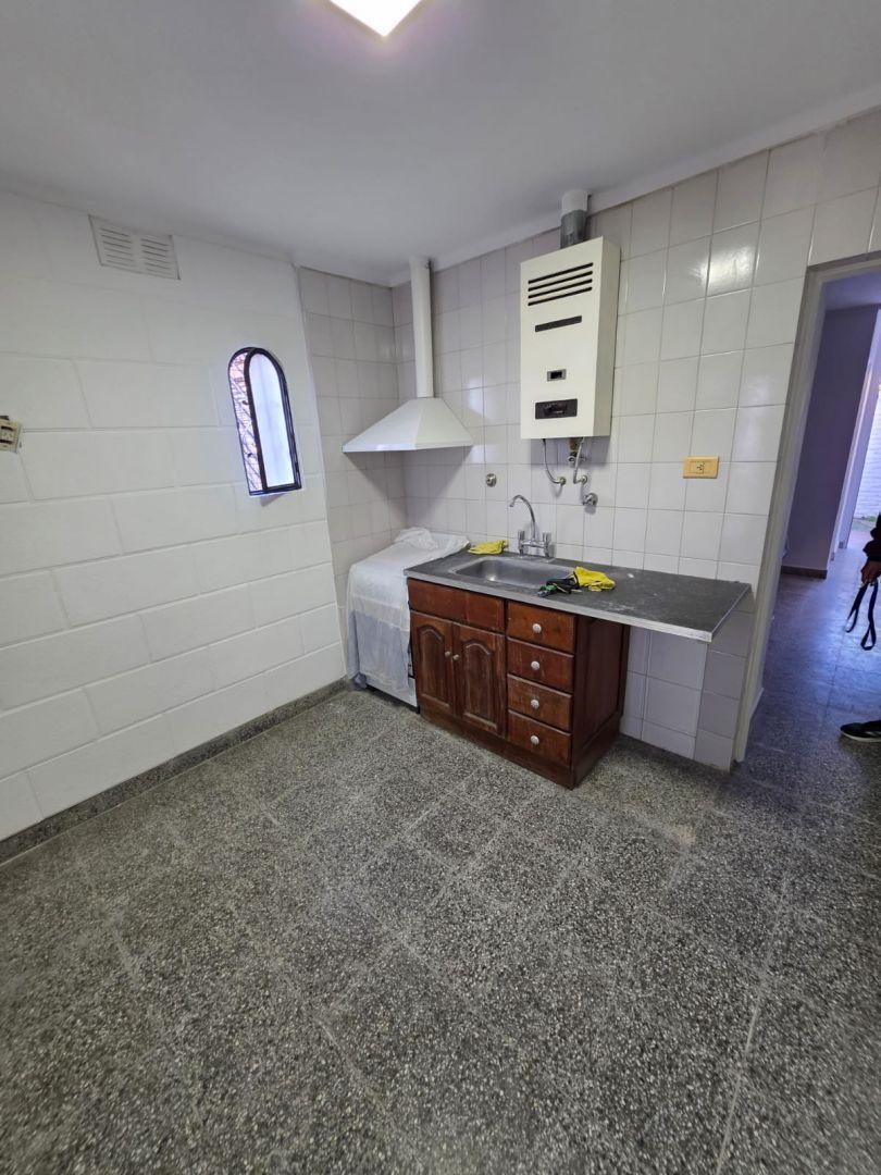 DEPARTAMENTO EN ALQUILER - FLORIDA 1449