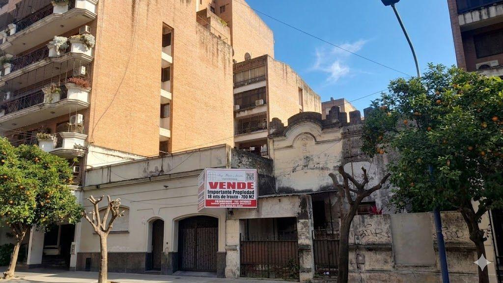 LOTES EN VENTA - MONTEAGUDO 864/880 - BARRIO NORTE