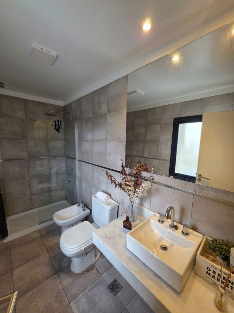 Foto de CASA EN VENTA - BARRIO ALTOS DE CEVIL 2 - VILLA CARMELA, imagen 3