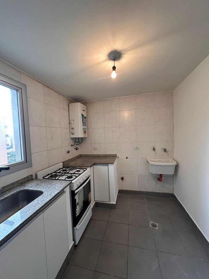 Foto de DEPARTAMENTO EN ALQUILER - CORRIENTES 947 - BARRIO NORTE, imagen 2