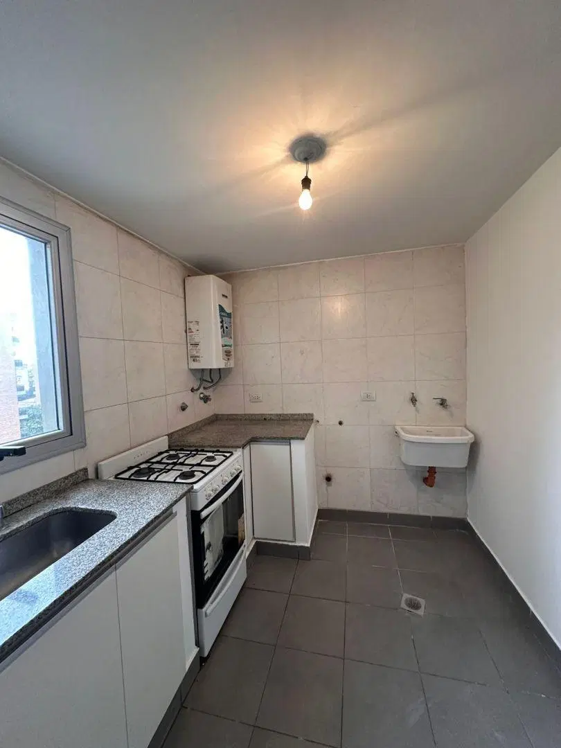 DEPARTAMENTO EN ALQUILER - CORRIENTES 947 - BARRIO NORTE 2