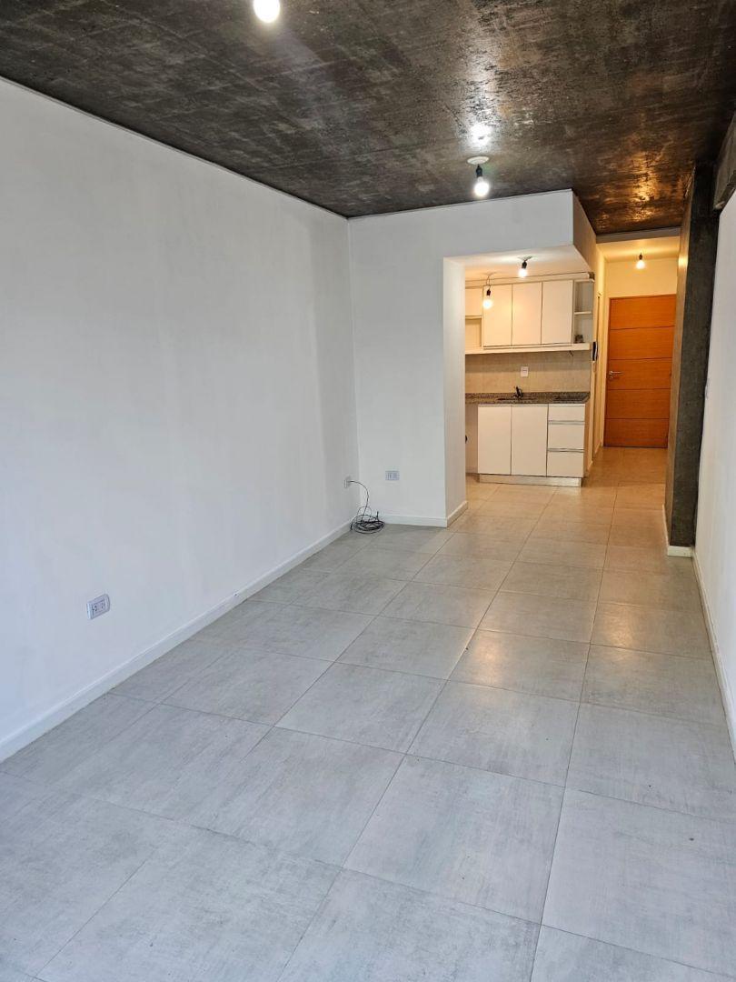 Foto de DEPARTAMENTO EN ALQUILER - LAVALLE 1191 - BARRIO SUR, imagen 3