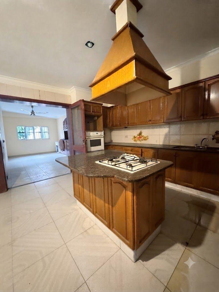 Foto de LOCAL COMERCIAL EN ALQUILER - AV EJERCITO DEL NORTE 628, imagen 5