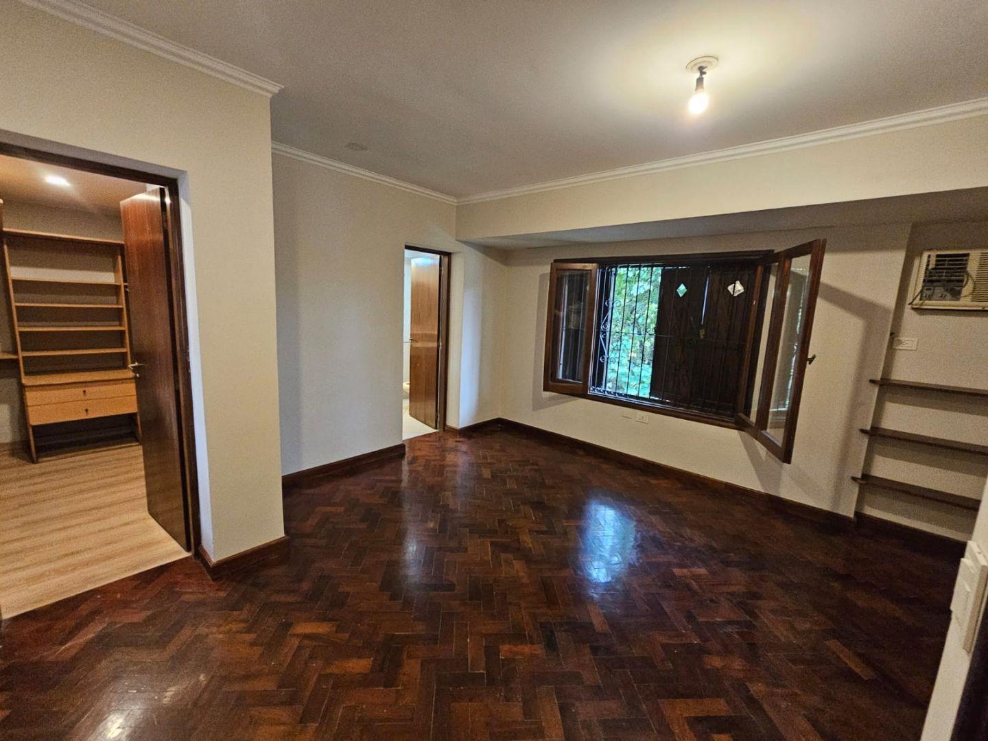 Foto de CASA EN VENTA - CRISOSTOMO ALVAREZ 4200, imagen 1