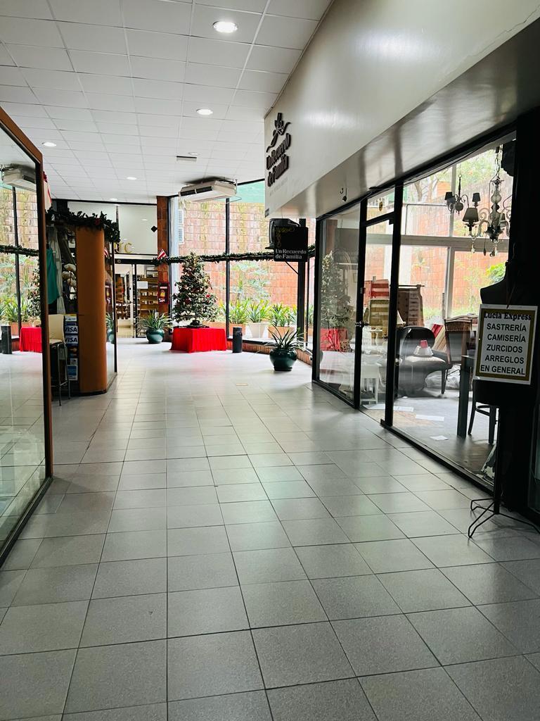 Foto de Agradable local interno en galeria, excelente ubicacion, oportunidad!, imagen 5