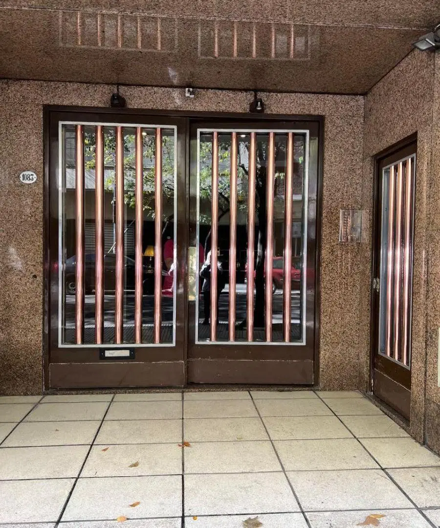 OPORUNIDAD EXCELENTE SEMIPISO A METROS DE SANTA FE. 4