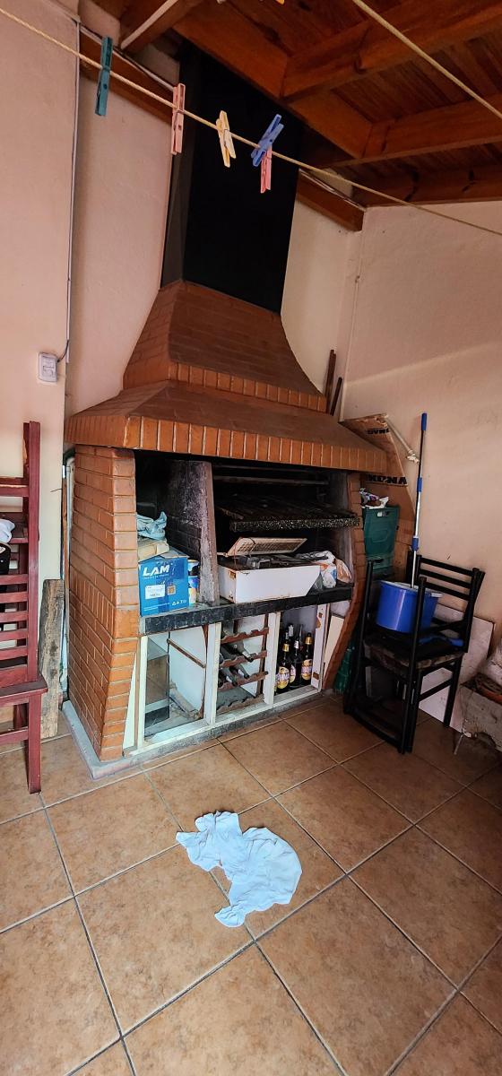 Foto de CASA AL FRENTE 4 AMB CON COCHERA CUBIERTA, PATIO Y QUINCHO, SUPER, imagen 2
