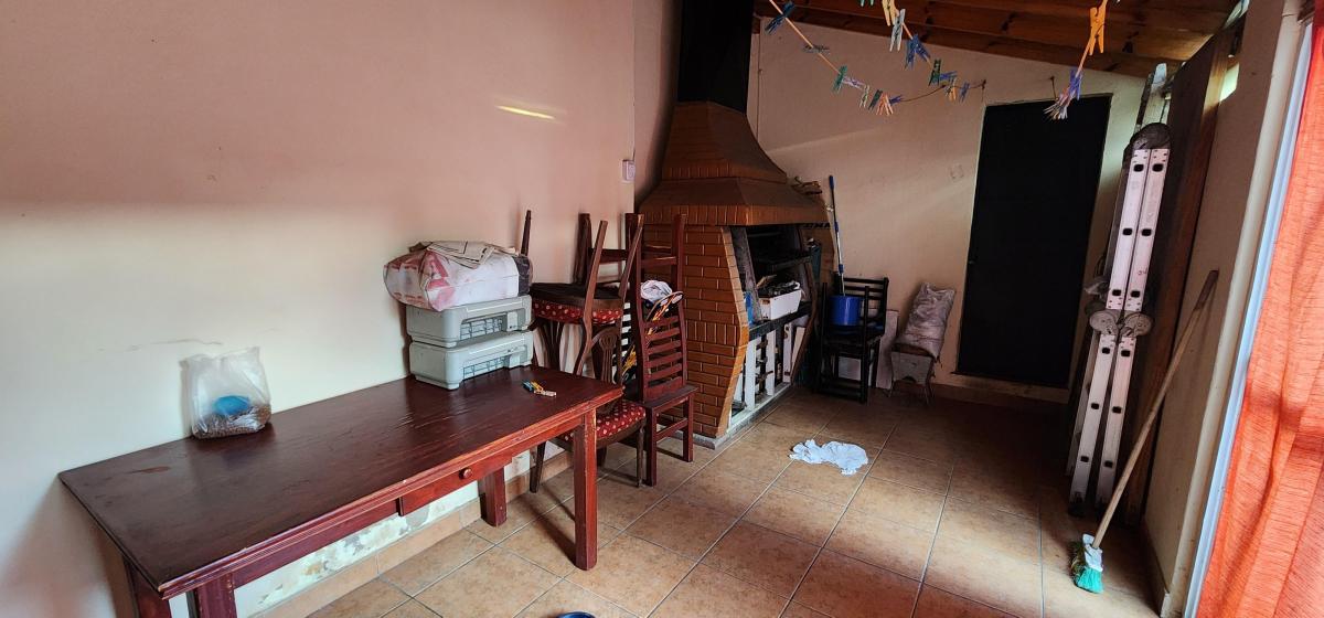 Foto de CASA AL FRENTE 4 AMB CON COCHERA CUBIERTA, PATIO Y QUINCHO, SUPER, imagen 3