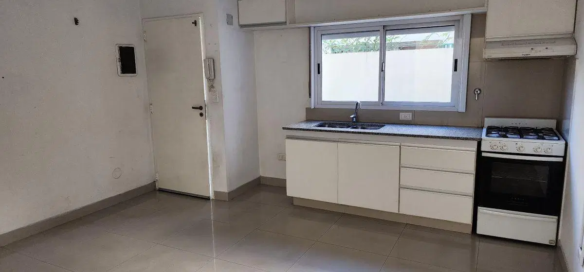 DEPARTAMENTO TIPO CASA AL FONDO, 2 AMB 2 BAÑOS PATIO PARRILLA. SIN EXPENSAS 3